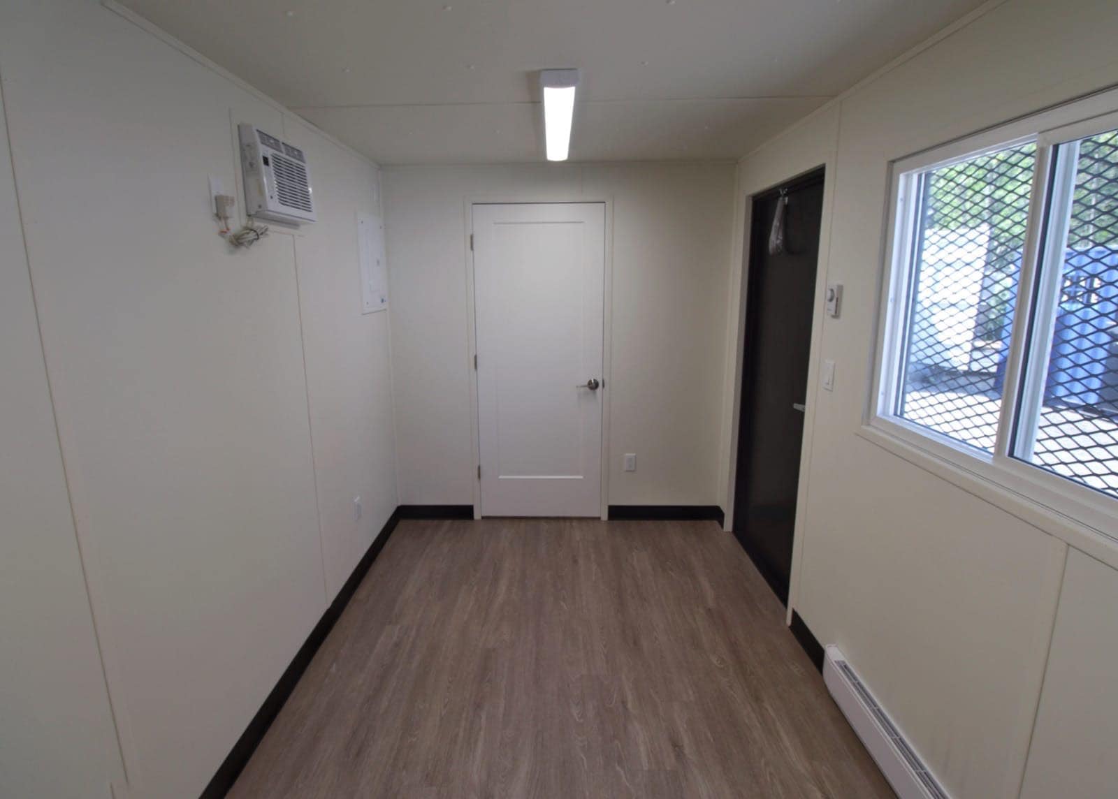 20′ Site office + Washroom - Port Shipping Containers