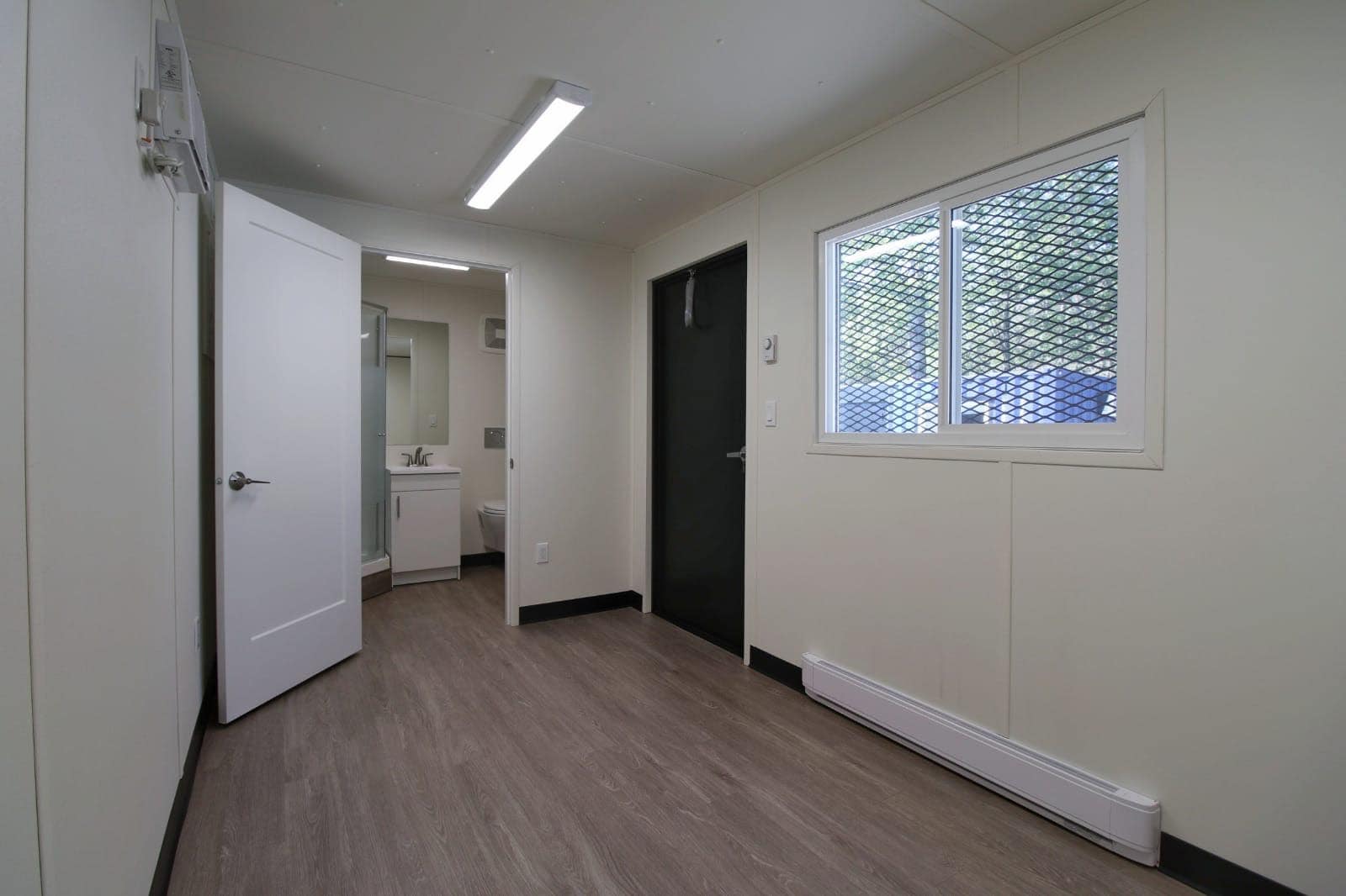 20′ Site office + Washroom - Port Shipping Containers