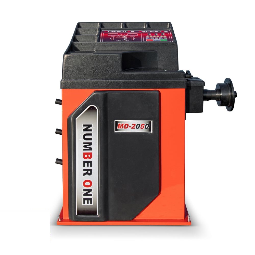 M&B | Wheel Balancer - Port Shipping Containers