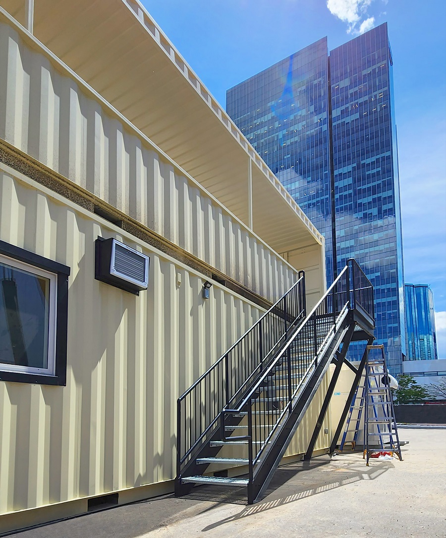 40’HC VIP Area with Patio for the Oilers - Port Shipping Containers